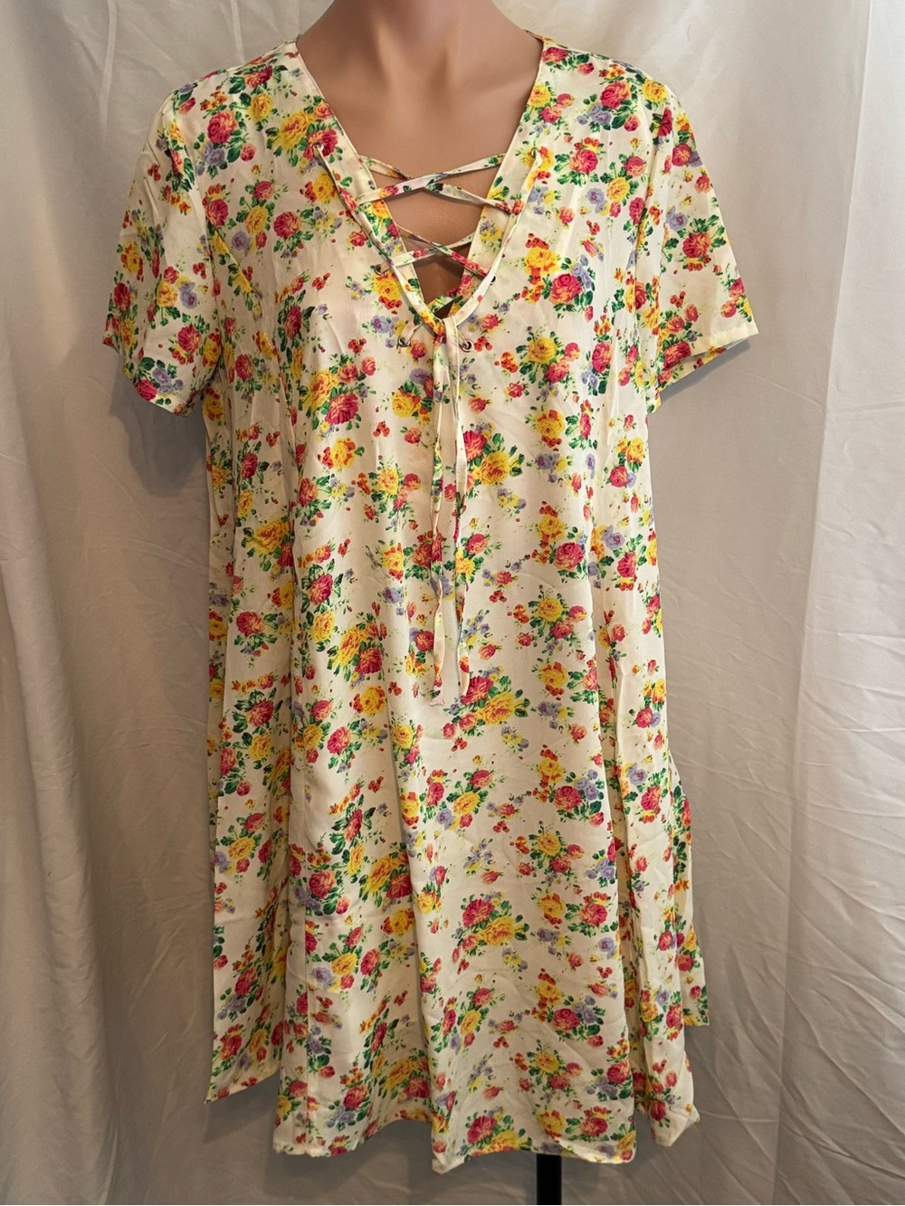 Floral Lace-Up V-Neck Midi Dress in Cream with Pink & Yellow Florals